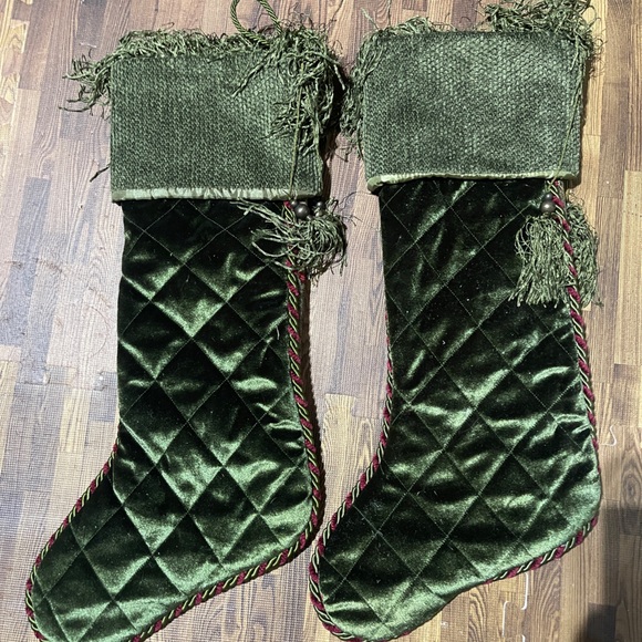 2 gorgeous Villa Bacci Christmas stockings - Picture 4 of 5